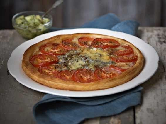 yorkshire_blue_tomatoe_tart_566x425_crop_center-1